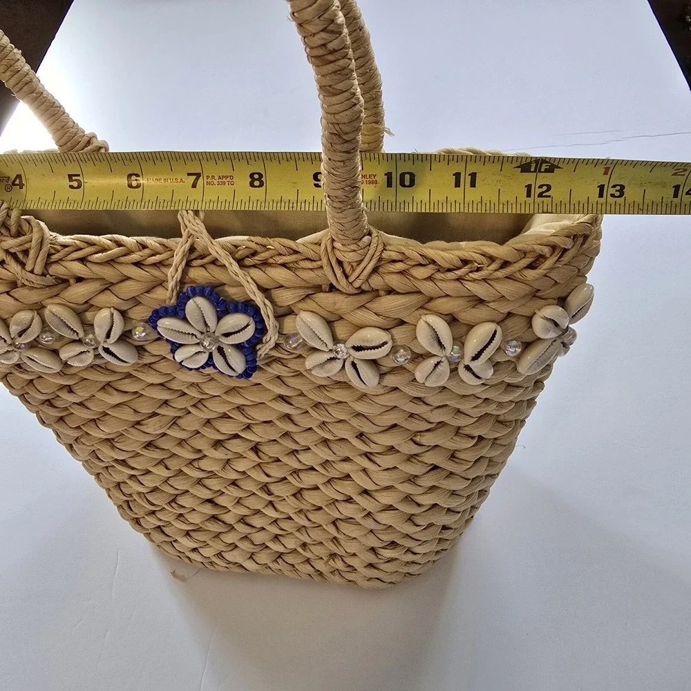 Straw Basket Tote Handbag Shells Lined Resort Golden Girls 80's Retro Beachy GUC